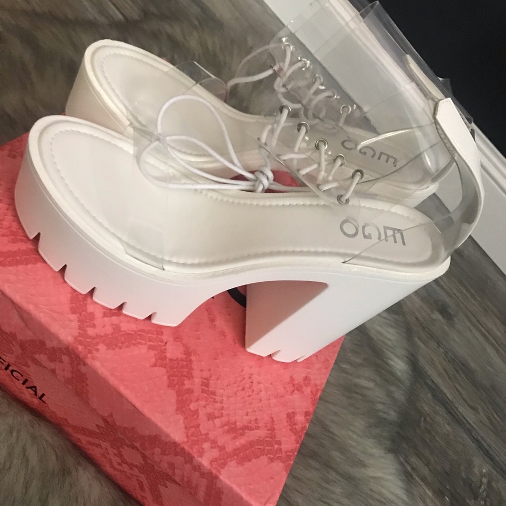 Frenzy laceup Perspex platform block heel in white